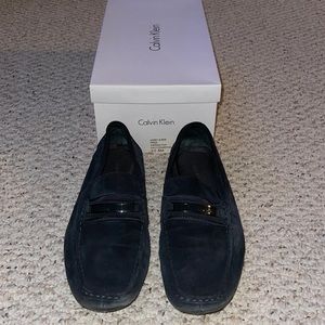 Calvin Klein Miden Loafer: Navy/Charcoal; Style: F9005